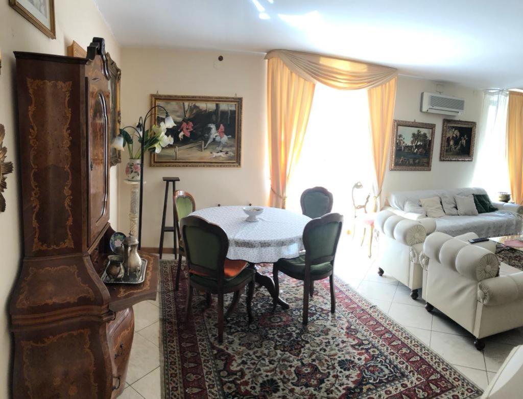 The Trip House - Between The Center And The Sea - Free Wifi And Jacuzzi カターニア エクステリア 写真